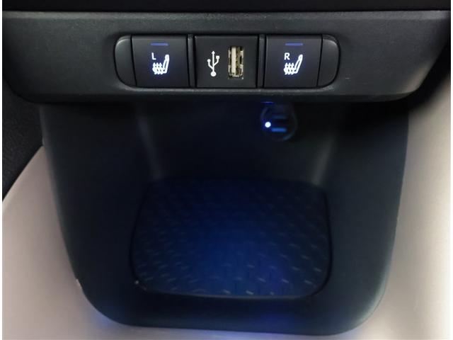 ヤリス Z サイドSRS AAC バックモニタ スマキー 横滑防止装置 キーフリー アルミ LEDランプ パワーウインドウ 定期点検記録簿 助手席エアバック クルコン エアバッグ パワーステアリング ナビ ETC(13枚目)