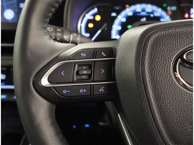 ノア ハイブリッドＳ－Ｚ　横滑り防止機能　エアバッグ　オートクルーズコントロール　地デジ　両側自動ドア　ダブルエアコン　スマートエントリー　ＬＥＤランプ　バックモニター　メモリナビ　３列シート　ＥＴＣ付き　ＡＢＳ　ＡＣ１００Ｖ（19枚目）