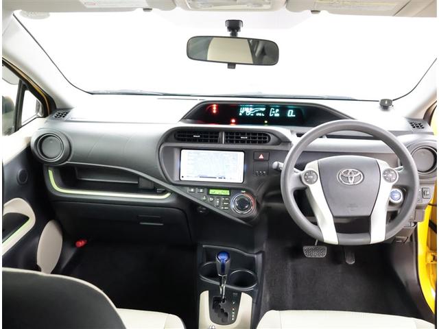 アクア S スマートキープッシュスタート キーレスエントリ イモビ ナビ&TV オートエアコン デュアルエアバック ESC Bカメラ パワーウィンドウ AUX端子 SRS ワンセグTV パワーステアリング ABS(5枚目)