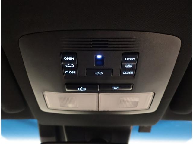 ハリアー プレミアム　大型サンルーフ　カーテンエアバッグ　クルーズＣ　寒冷地　記録簿あり　Ｂカメラ　電動パワーシート　ＬＥＤライト　メモリナビ　横滑り防止機能　オートエアコン　Ａストップ　エアバッグ　ＡＷ　ＤＶＤ再生可（13枚目）