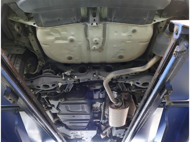 ハリアー プレミアム　大型サンルーフ　カーテンエアバッグ　クルーズＣ　寒冷地　記録簿あり　Ｂカメラ　電動パワーシート　ＬＥＤライト　メモリナビ　横滑り防止機能　オートエアコン　Ａストップ　エアバッグ　ＡＷ　ＤＶＤ再生可（24枚目）