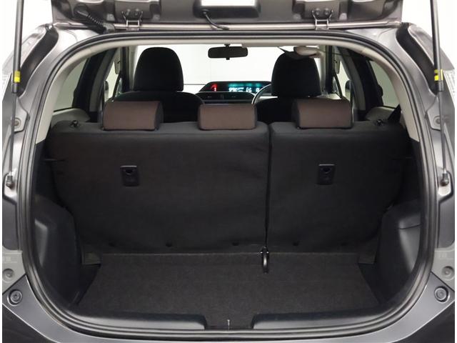 アクア Ｇ　バックモニタ　セキュリティー　メンテナンスノート　デュアルエアバック　ナビＴＶ　ＨＤＤナビゲーション　パワーウィンドウ　地デジ　ＥＳＣ　ＡＴエアコン　ＡＢＳ　パワーステアリング　運転席エアバッグ（17枚目）