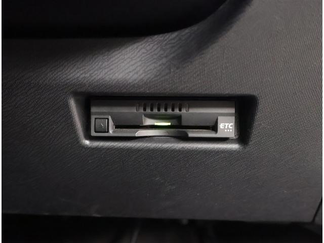 アクア Ｓ　キーレスエントリ　ナビ＆ＴＶ　オートエアコン　デュアルエアバック　ＥＳＣ　Ｂカメラ　パワーウィンドウ　ＥＴＣ　ＤＶＤ再生可能　アルミホイール　ＳＲＳ　ワンセグＴＶ　パワーステアリング　ＡＢＳ（16枚目）