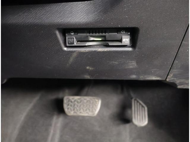 アクア Ｓ　スマートキープッシュスタート　キーレスエントリ　イモビ　ナビ＆ＴＶ　オートエアコン　デュアルエアバック　ＥＳＣ　Ｂカメラ　パワーウィンドウ　ＥＴＣ　ＳＲＳ　ワンセグＴＶ　パワーステアリング　ＡＢＳ（14枚目）