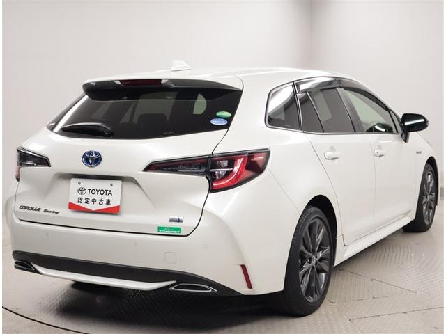 カローラツーリング ハイブリッド　ダブルバイビー　追突軽減ブレーキ　バックモニタ　地デジフルセグ　横滑防止　ナビＴＶ　スマキー　ＬＥＤライト　デュアルエアバッグ　エアコン　オートクルーズ　サイドエアバッグ　ＥＴＣ付　ＰＳ　キーフリー　ＡＢＳ　盗難防止（3枚目）