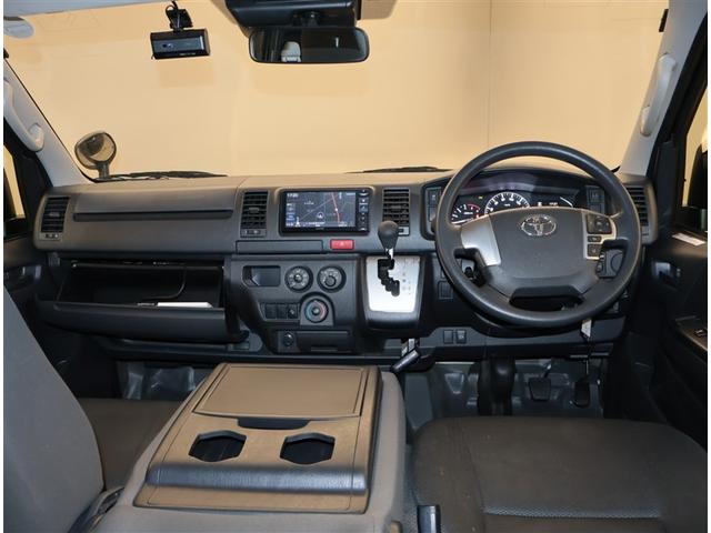ハイエースバン ＤＸ　ＧＬパッケージ　メモリナビ　ナビ＆ＴＶ　バックモニター　フルセグ　横滑り防止装置　キーレスエントリー　エアコン　ＥＴＣ車載器　記録簿　パワステ　ＤＶＤ再生　フロントパワーウインドウ　エアバック　セキュリティー　ＡＢＳ（5枚目）