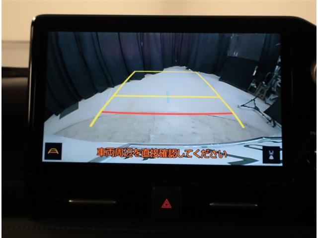 ヴォクシー ハイブリッドＳ－Ｚ　パワーウィンドウ　ＤＶＤ再生機能　インテリキー　横滑防止装置　地デジＴＶ　アクティブクルーズコントロール　フルオートエアコン　リアカメラ　エアバッグ　ＡＢＳ　１００Ｖ充電　ナビＴＶ　ＷＡＣ　キーレス（9枚目）