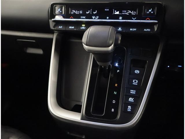 ヴォクシー ハイブリッドＳ－Ｚ　パワーウィンドウ　ＤＶＤ再生機能　インテリキー　横滑防止装置　地デジＴＶ　アクティブクルーズコントロール　フルオートエアコン　リアカメラ　エアバッグ　ＡＢＳ　１００Ｖ充電　ナビＴＶ　ＷＡＣ　キーレス（11枚目）