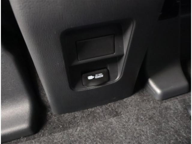 ヴォクシー ハイブリッドＳ－Ｚ　パワーウィンドウ　ＤＶＤ再生機能　インテリキー　横滑防止装置　地デジＴＶ　アクティブクルーズコントロール　フルオートエアコン　リアカメラ　エアバッグ　ＡＢＳ　１００Ｖ充電　ナビＴＶ　ＷＡＣ　キーレス（16枚目）