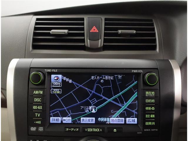 純正ナビを装備。タッチパネル式で使いやすく、お出かけもラクラクです。