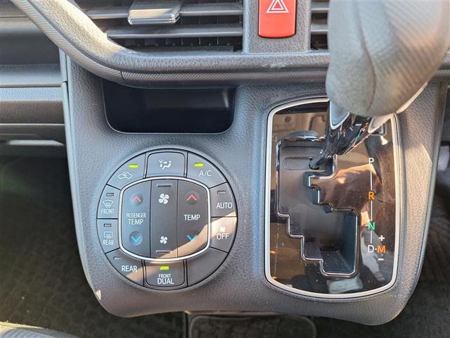 ノア Ｘ　ブレーキサポート　イモビライザー　アイドリングストッ　メンテナンスノート　ＤＶＤ再生可　デュアルエアコン　クルーズＣ　バックモニタ－　地デジＴＶ　ＬＥＤランプ　スマートキ　オートエアコン　ＥＳＣ　３列（14枚目）