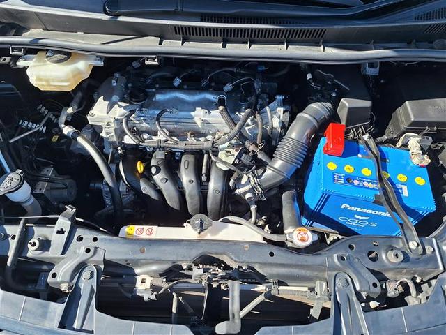 ノア Ｘ　ブレーキサポート　イモビライザー　アイドリングストッ　メンテナンスノート　ＤＶＤ再生可　デュアルエアコン　クルーズＣ　バックモニタ－　地デジＴＶ　ＬＥＤランプ　スマートキ　オートエアコン　ＥＳＣ　３列（23枚目）