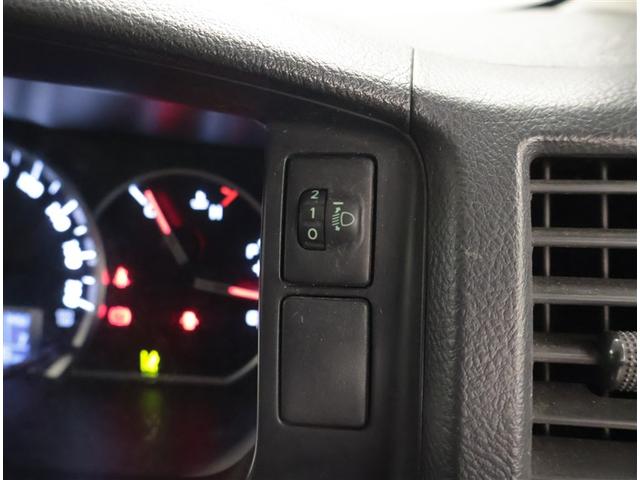 ハイエースバン ロングスーパーGL Wエアコン Wエアバック Bカメラ パワーウインドウ 横滑防止 ドライブレコーダー フルセグテレビ DVD視聴可 キーレスエントリー メモリーナビ オートエアコン ETC パワーステ 記録簿有 ABS(15枚目)