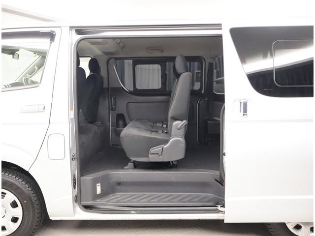 ハイエースバン ロングスーパーGL Wエアコン Wエアバック Bカメラ パワーウインドウ 横滑防止 ドライブレコーダー フルセグテレビ DVD視聴可 キーレスエントリー メモリーナビ オートエアコン ETC パワーステ 記録簿有 ABS(21枚目)