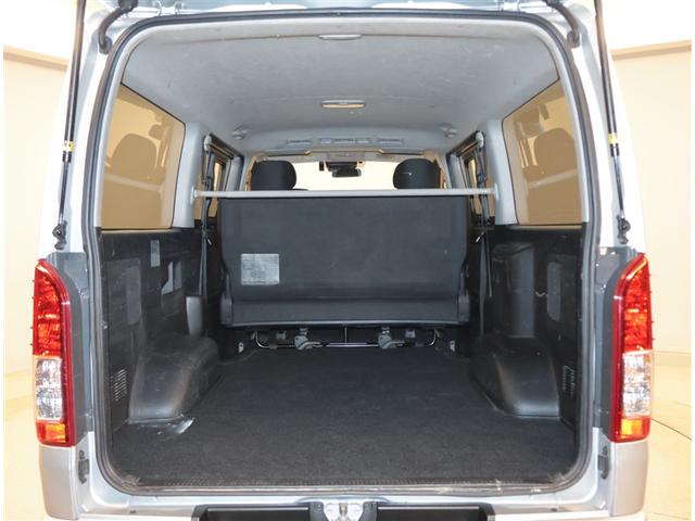 ハイエースバン ロングスーパーGL Wエアコン Wエアバック Bカメラ パワーウインドウ 横滑防止 ドライブレコーダー フルセグテレビ DVD視聴可 キーレスエントリー メモリーナビ オートエアコン ETC パワーステ 記録簿有 ABS(23枚目)