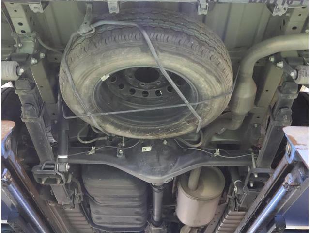 ハイエースバン ロングDX ダブルエアコン 助手席エアバッグ ブレーキサポート リアカメラ フルセグテレビ DVD LEDライト PW 運転席エアバッグ ナビテレビ 横滑り防止 整備点検記録簿 イモビ付 パワーステアリング(19枚目)