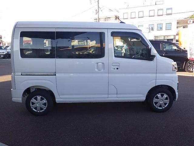 ハイゼットカーゴ クルーズ　衝突軽減システム　パワーウィンドウ　ＡＢＳ　エアコン　運転席エアバッグ　パワーステアリング　ＷエアＢ（7枚目）