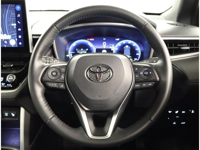 カローラクロス ハイブリッド Z 電動シート 衝突軽減ブレ メモリーナビ AC100V LEDライト オートクルーズコントロール ミュージックプレイヤー接続可 キーレス アルミホイール フルセグTV ドラレコ 4WD 寒冷地仕様(6枚目)