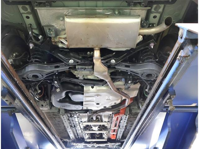 カローラクロス ハイブリッド Z 電動シート 衝突軽減ブレ メモリーナビ AC100V LEDライト オートクルーズコントロール ミュージックプレイヤー接続可 キーレス アルミホイール フルセグTV ドラレコ 4WD 寒冷地仕様(24枚目)