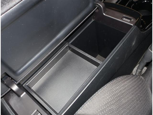 プリウス Ｓセーフティプラス　衝突回避システム　Ｂモニター　ドラレコ付き　定期点検記録簿　ＬＥＤライト　クルコン　ＥＴＣ装備　スマートＫＥＹ　ナビＴＶ　イモビライザー　横滑り防止機能　ＰＷ　カーテンエアバッグ　キーレスエントリー（12枚目）