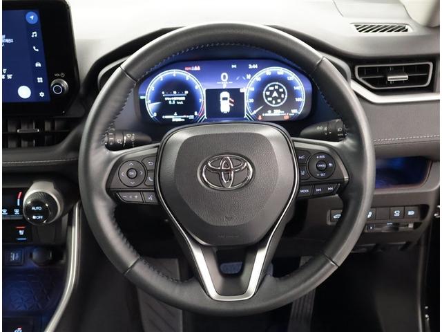 ＲＡＶ４ Ｇ　Ｂカメラ　ＴＶ　点検記録簿　パワーウインドウ　カーテンエアバック　運転席パワーシート　イモビライザー　地デジ　キーレス　ＥＴＣ付　ＬＥＤヘッドライ　クルコン　オートエアコン　横滑り防止装置　４ＷＤ車（6枚目）