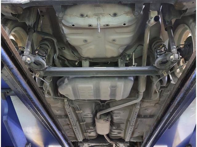 タント カスタムＸ　ｉ－ｓｔｏｐ　盗難防止　助手席側パワースライドドア　助手席エアバッグ　記録簿付き　インテリキー　フルフラット　サイドエアバッグ　ＬＥＤ　オートエアコン　横滑り防止装置　パワーウインド　ベンチシート（18枚目）