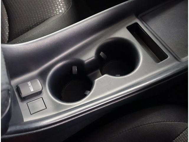 プリウス SセーフティプラスII ナビ TV ETC 地デジ スマートキー(13枚目)