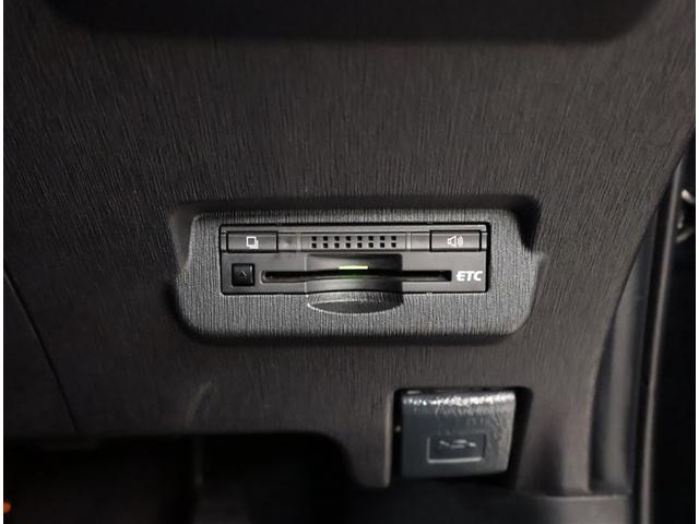 プリウスアルファ Ｇ　Ｂモニタ　電動シート　盗難防止装置　エアバッグ　ドラレコ　ＡＢＳ　地デジＴＶ　オートクルーズコントロール　ＥＴＣ付　Ｗエアバック　ＴＶナビ　ＤＶＤ再生機能　キーフリーキー　フルオートエアコン　ＡＷ（14枚目）