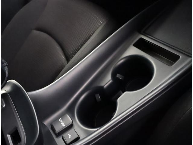 プリウス ＳセーフティプラスＩＩ　ナビ　ＥＴＣ　スマートキー　Ｂモニター　ＬＥＤライト（13枚目）