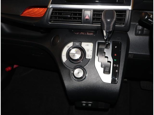 シエンタ Ｇ　クエロ　軽減ブレーキ　両側自動ドア　Ｉストップ　後カメラ　デュアルエアバック　パワーウィンドウ　フルオートエアコン　ＤＶＤ再生可　ウォークスルー　ＬＥＤヘッド　ナビ＆ＴＶ　スマキー　ＶＳＣ　３列　キーレス（12枚目）