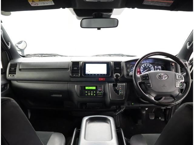 ハイエースバン スーパーＧＬ　ダークプライムＩＩ　衝突回避システム　運転席助手席エアバック　ＥＳＣ　フルフラット　スマートエントリー　ＬＥＤライト　地デジ　エアコン　パワーウィンドウ　エアバック　キーレスエントリー　イモビライザー　パワーステアリング（5枚目）