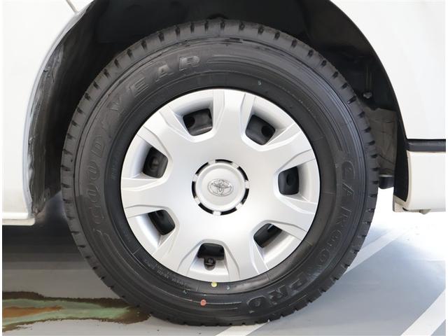 ハイエースバン スーパーＧＬ　ダークプライムＩＩ　衝突回避システム　運転席助手席エアバック　ＥＳＣ　フルフラット　スマートエントリー　ＬＥＤライト　地デジ　エアコン　パワーウィンドウ　エアバック　キーレスエントリー　イモビライザー　パワーステアリング（29枚目）