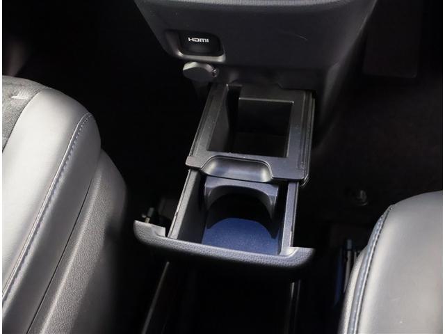 ヴォクシー Ｓ－Ｚ　ＤＶＤ再生機能　スマートキープッシュスタート　両側電動パワースライドドア　パワーウインドウ　ＥＴＣ車載器　ＬＥＤライト　デュアルエアコン　アルミホイール　盗難防止装置　記録簿　横滑り防止機能　ナビＴＶ（13枚目）