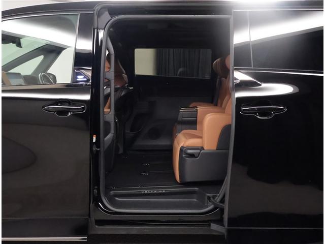 ヴェルファイアハイブリッド Ｚ　プレミア　衝突被害軽減ブレーキ　Ｂモニター　ダブルエアコン　ムーンＲ　フルセグ地デジＴＶ　両側Ｐスライドドア　記録簿　ナビテレビ　エアバッグ　電動シート　ＬＥＤライト　本革シート　キーレス　アルミホイール（31枚目）