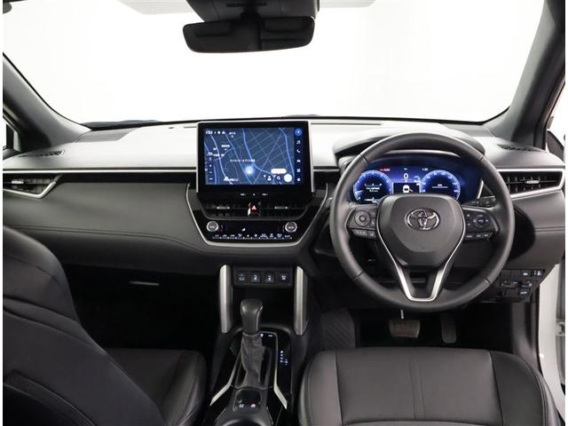 カローラクロス Z 助手席エアバッグ Bカメラ パノラマルーフ LEDライト サイドエアバッグ スマートキー オートエアコン ドライブレコーダー メモリーナビ 運転席パワーシート ミュージックプレイヤー接続可 ETC(5枚目)