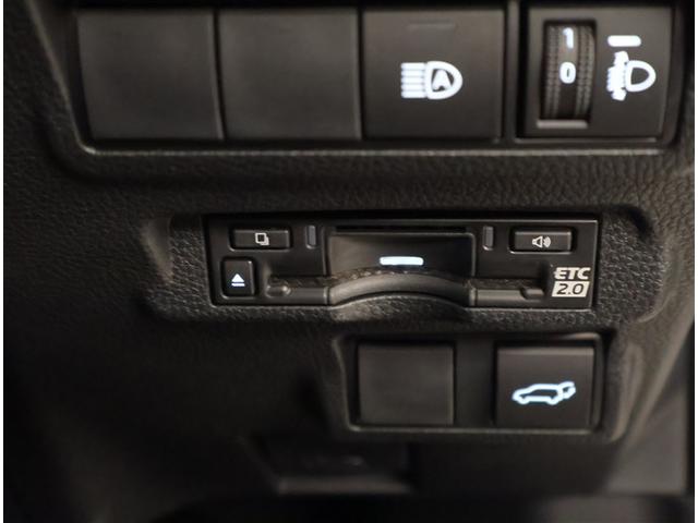 カローラクロス Z 助手席エアバッグ Bカメラ パノラマルーフ LEDライト サイドエアバッグ スマートキー オートエアコン ドライブレコーダー メモリーナビ 運転席パワーシート ミュージックプレイヤー接続可 ETC(17枚目)