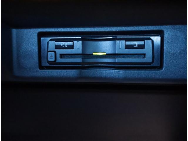 ハリアー プレミアム エアロ付 カーテンエアバッグ クルーズC 記録簿あり Bカメラ 電動パワーシート LEDライト メモリナビ 横滑り防止機能 オートエアコン Aストップ エアバッグ AW DVD再生可 パワーウィンドウ(14枚目)