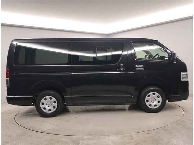 ハイエースバン ロングスーパーＧＬ　フルフラット　リアカメラ　ＳＲＳ　Ｗエアコン　横滑り防止装置付　盗難防止機能　キーレス　スマートエントリー　ＤＶＤ視聴可　エアコン　パワステ　ナビＴＶ　ドライブレコーダ　ＥＴＣ　ＡＢＳ　メモリーナビ（4枚目）