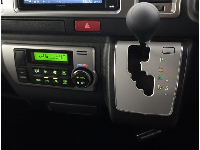 ハイエースバン ロングスーパーＧＬ　フルフラット　リアカメラ　ＳＲＳ　Ｗエアコン　横滑り防止装置付　盗難防止機能　キーレス　スマートエントリー　ＤＶＤ視聴可　エアコン　パワステ　ナビＴＶ　ドライブレコーダ　ＥＴＣ　ＡＢＳ　メモリーナビ（12枚目）