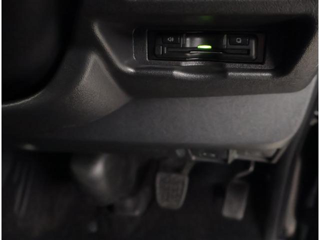 ハイエースバン ロングスーパーＧＬ　フルフラット　リアカメラ　ＳＲＳ　Ｗエアコン　横滑り防止装置付　盗難防止機能　キーレス　スマートエントリー　ＤＶＤ視聴可　エアコン　パワステ　ナビＴＶ　ドライブレコーダ　ＥＴＣ　ＡＢＳ　メモリーナビ（15枚目）