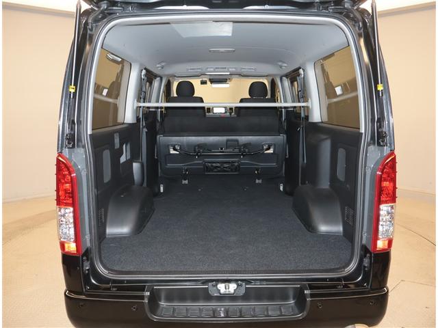 ハイエースバン ロングスーパーＧＬ　フルフラット　リアカメラ　ＳＲＳ　Ｗエアコン　横滑り防止装置付　盗難防止機能　キーレス　スマートエントリー　ＤＶＤ視聴可　エアコン　パワステ　ナビＴＶ　ドライブレコーダ　ＥＴＣ　ＡＢＳ　メモリーナビ（19枚目）