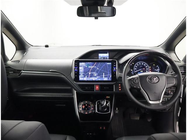 エスクァイア ハイブリッドＧｉ　Ｒカメラ　ＡＡＣ　ナビ＆ＴＶ　リアエアコン　記録簿付き　地デジ　クルーズコントロール　ＬＥＤライト　キーレスエントリー　スマートキー付　ＤＶＤ再生可　エアバック　横滑防止装置　盗難防止システム　ＥＴＣ（5枚目）