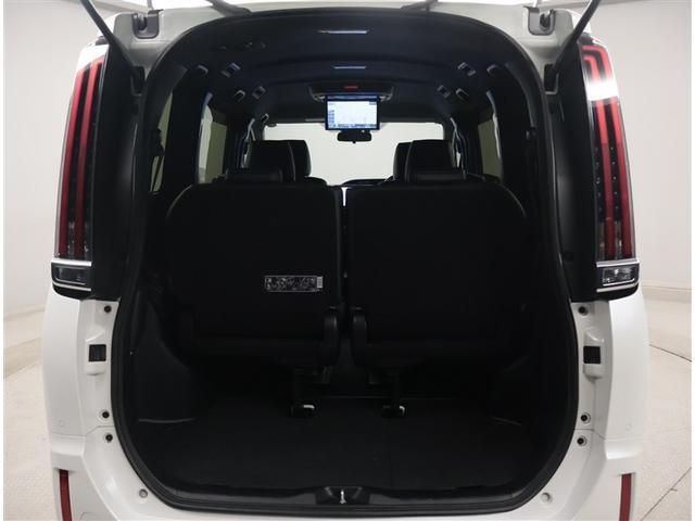 エスクァイア ハイブリッドＧｉ　Ｒカメラ　ＡＡＣ　ナビ＆ＴＶ　リアエアコン　記録簿付き　地デジ　クルーズコントロール　ＬＥＤライト　キーレスエントリー　スマートキー付　ＤＶＤ再生可　エアバック　横滑防止装置　盗難防止システム　ＥＴＣ（23枚目）