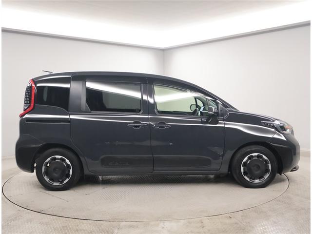 シエンタ ハイブリッドＺ　ＴＳＳ　エアバック　キーレスエントリー　ナビＴＶ　イモビライザー　整備記録簿　バックモニター　ＬＥＤヘッドライト　ＥＴＣ車載器　横滑り防止　スマートキー　オートエアコン　サイドエアバッグ　ＷＳＲＳ（4枚目）