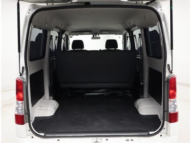 �L�X�Ƃ������Q�[�W�X�y�[�X������Ă��܂��B�傫�Ȃ��̂Ⓑ���̂���ו�����������Ɛςݍ��߂܂��B