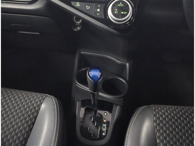 アクア Ｘ－アーバン　ＶＳＣ　ＤＶＤ　ＬＥＤヘッドライト　スマートエントリー　ナビＴＶ　バックモニタ－　地デジ　パワーステアリング　ＡＵＴＯエアコン　パワーウインドウ　ドライブレコーダー　ＡＢＳ　ＡＷ　デュアルエアバッグ（12枚目）