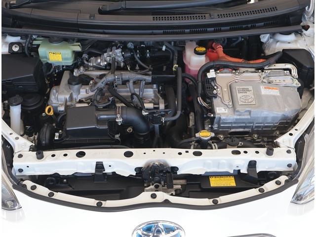 アクア Ｘ－アーバン　ＶＳＣ　ＤＶＤ　ＬＥＤヘッドライト　スマートエントリー　ナビＴＶ　バックモニタ－　地デジ　パワーステアリング　ＡＵＴＯエアコン　パワーウインドウ　ドライブレコーダー　ＡＢＳ　ＡＷ　デュアルエアバッグ（20枚目）