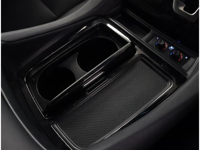 アルファードハイブリッド ＳＲ　Ｃパッケージ　点検記録簿　バックモニター　オートエアコン　ＬＥＤ　横滑り防止機能　ＡＢＳ　イモビ　ＡＣ１００Ｖ電源　アルミ　ナビ＆ＴＶ　４ＷＤ　ミュージックプレイヤー接続可　３列シート　メモリーナビ　キーフリー（13枚目）