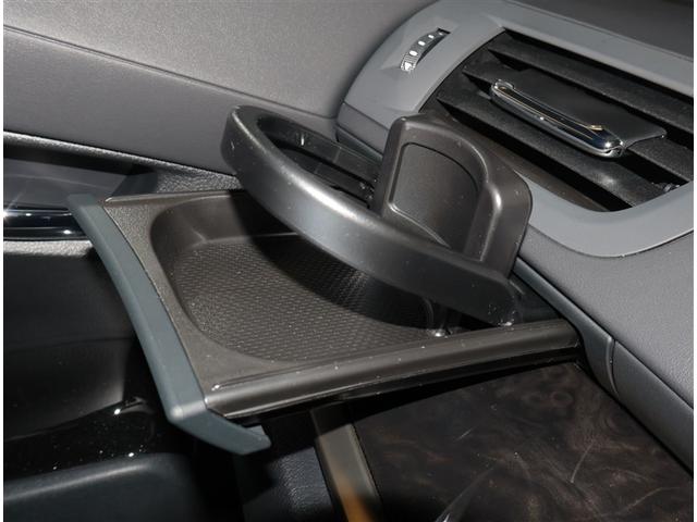 アルファード ２．５Ｓ　タイプゴールドＩＩＩ　ＬＥＤヘッドランプ　ＤＶＤ再生　フルセグ　メモリーナビ　３列シート　衝突被害軽減システム　バックカメラ　両側パワースライドドア　ＥＴＣ　ミュージックプレイヤー接続可　４ＷＤ　スマートキー（15枚目）