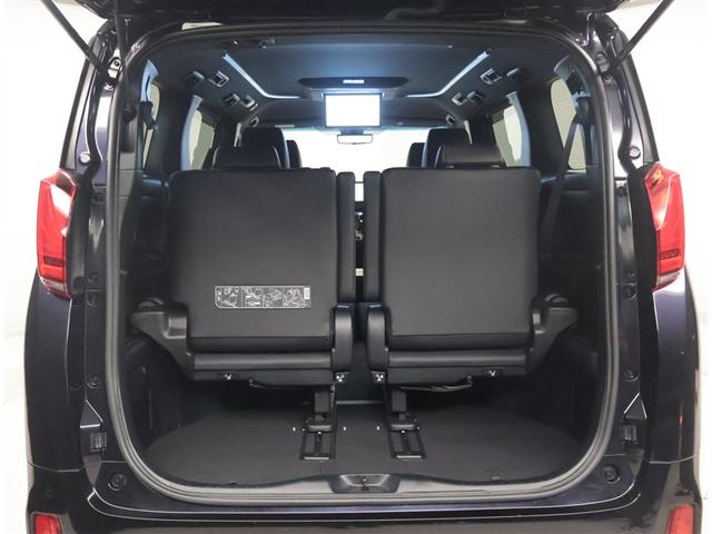 アルファード ２．５Ｓ　タイプゴールドＩＩＩ　ＬＥＤヘッドランプ　ＤＶＤ再生　フルセグ　メモリーナビ　３列シート　衝突被害軽減システム　バックカメラ　両側パワースライドドア　ＥＴＣ　ミュージックプレイヤー接続可　４ＷＤ　スマートキー（28枚目）